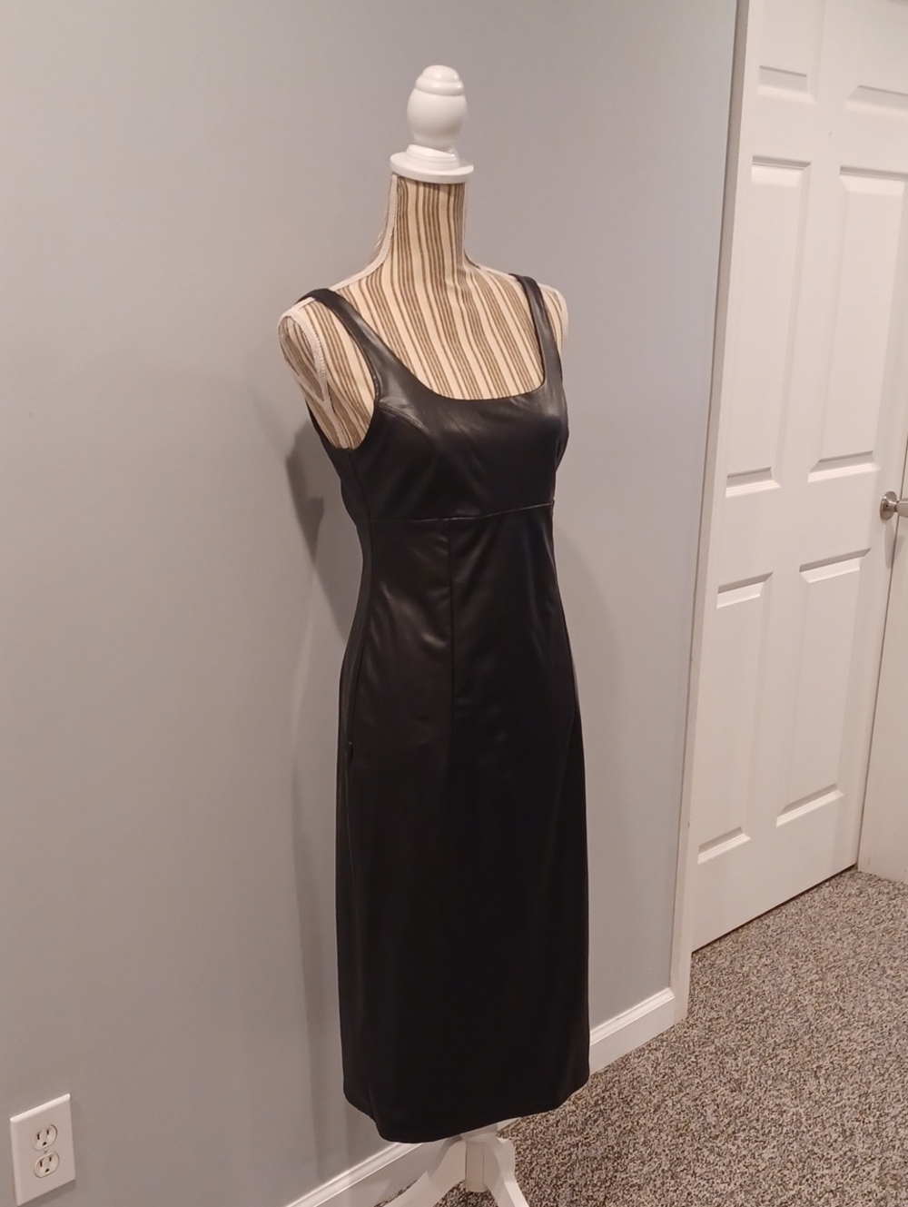 Sofía Vergara Faux LeatherDress